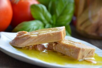 Mousse de thon à la civette et à l'ail