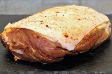 Rôti de porc au lait infusé à l'ail et au piment d'Espelette